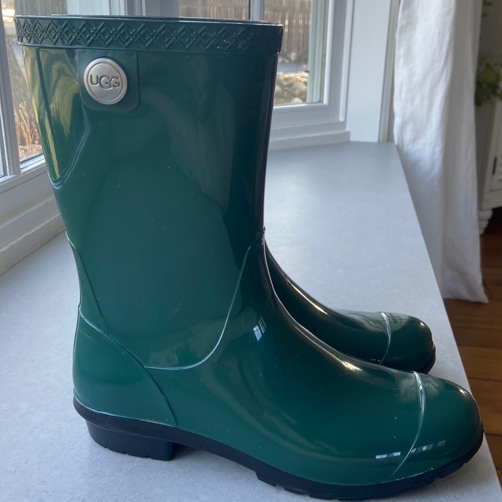 COPY - Ugg rain boots